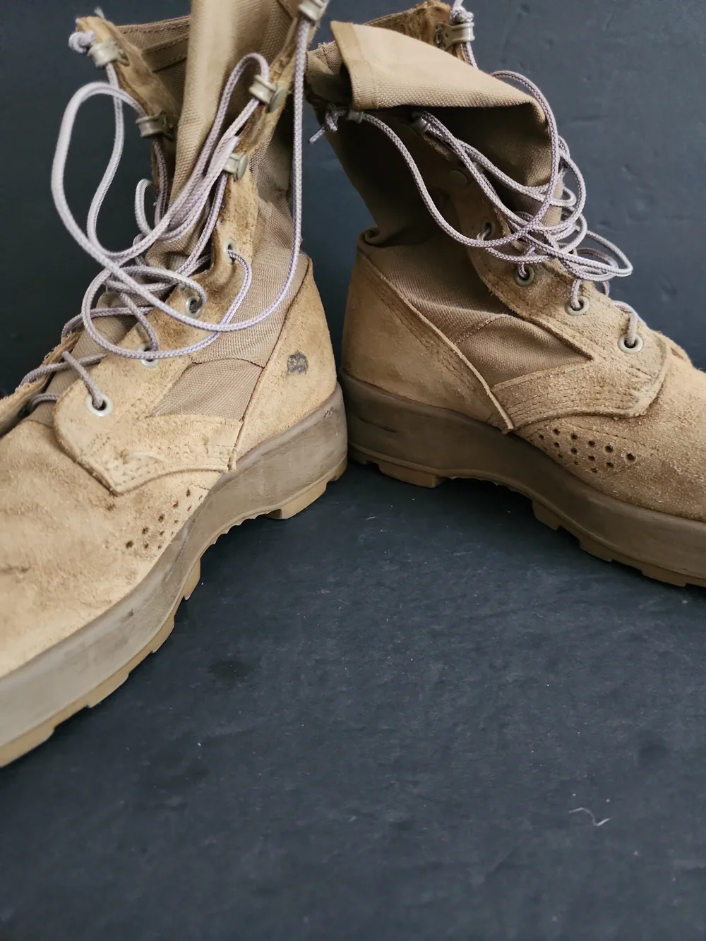 US Military Issued Jungle Combat Boots Size 10.5R Vibram Soles